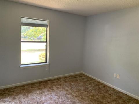 6303 Thrasher St, Pine Bluff, AR 71603 photo 9