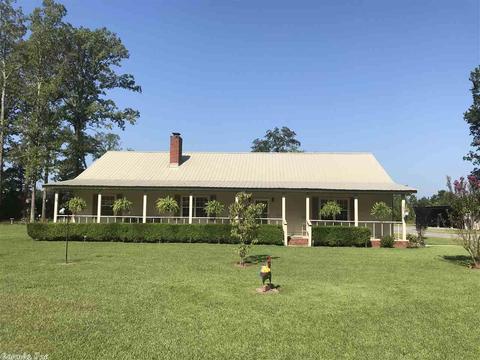 8608 Portwing Dr, Pine Bluff, AR 71603 photo 1