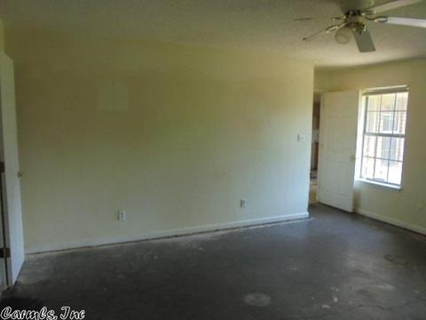 1002 E 10th Ave, Pine Bluff, AR 71601 photo 5