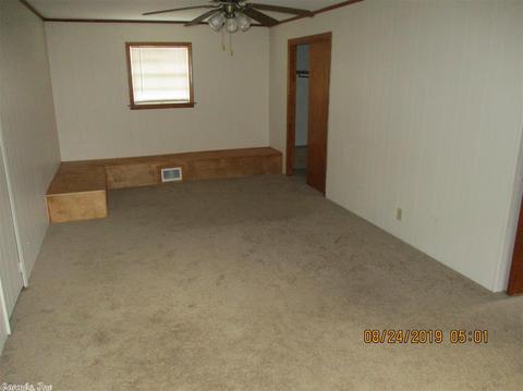 1310 E North, Benton, AR 72015 photo 12