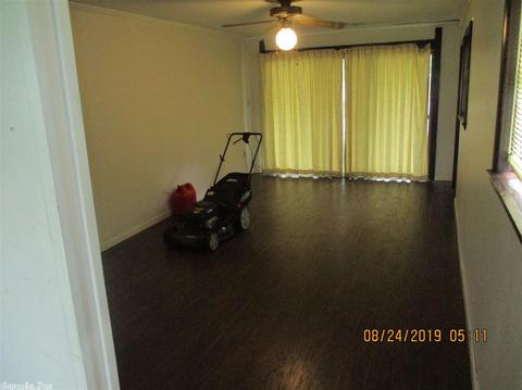 1310 E North, Benton, AR 72015 photo 3