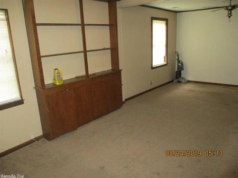 1310 E North, Benton, AR 72015 photo 8