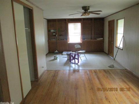 1310 E North, Benton, AR 72015 photo 4