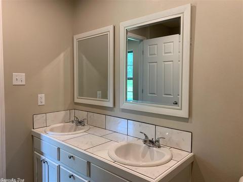 116 Hayes, Haskell, AR 72015 photo 15