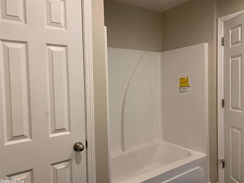116 Hayes, Haskell, AR 72015 photo 16