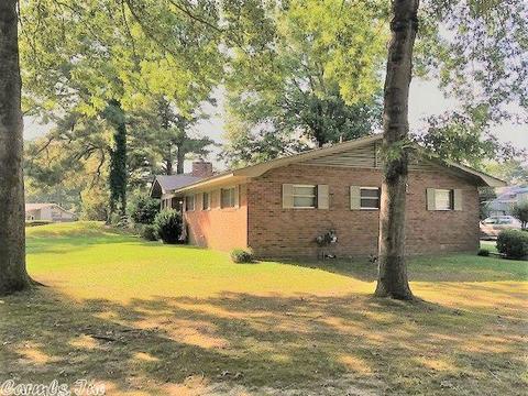 207 Haynes Dr, Pine Bluff, AR 71603 photo 5
