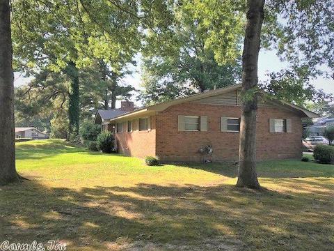 207 Haynes Dr, Pine Bluff, AR 71603 photo 6