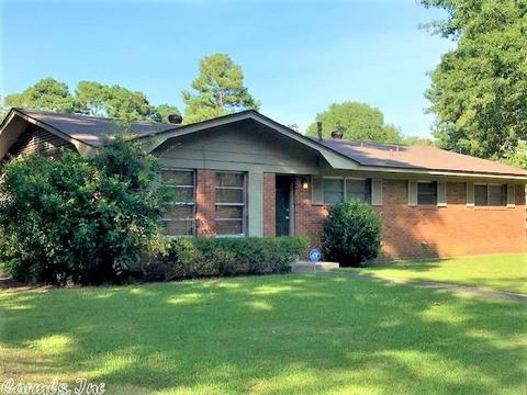 207 Haynes Dr, Pine Bluff, AR 71603 photo 3