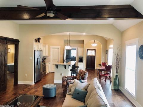 2740 Stonebrook Cv, Conway, AR 72034 photo 2