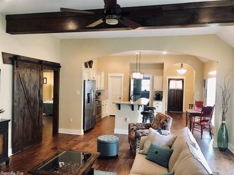 2740 Stonebrook Cv, Conway, AR 72034 photo 4