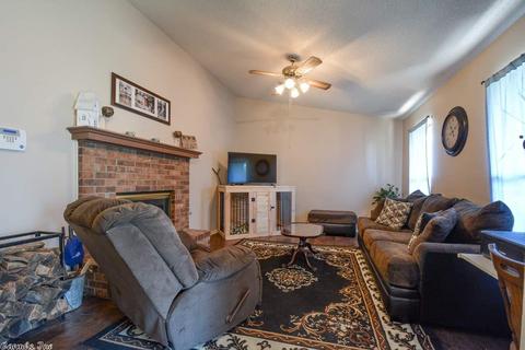 1815 Catherine St, Benton, AR 72019 photo 4