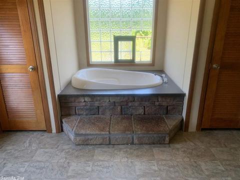 955 Nctr Rd, Redfield, AR 72132 photo 12