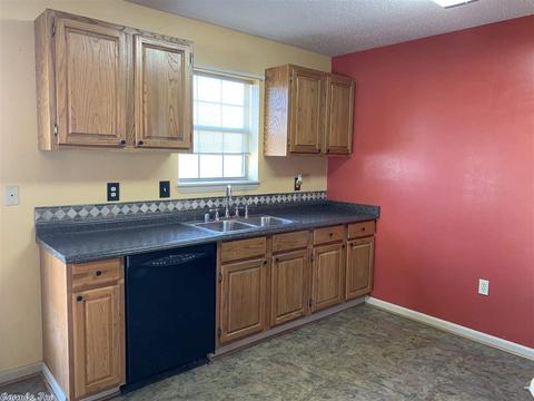 2102 Jonathan, Searcy, AR 72143 photo 6