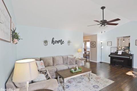 208 S Hampton, Conway, AR 72034 photo 9
