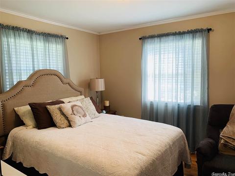 147 E Olive St, Melbourne, AR 72556 photo 7