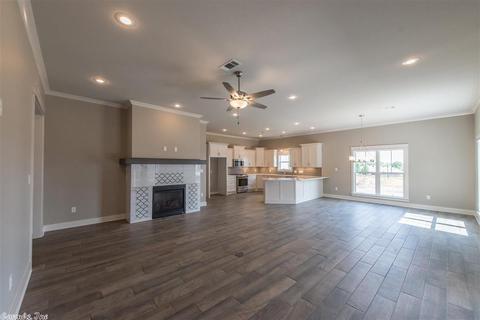 2620 Overcup Dr, Conway, AR 72034 photo 3