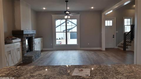 1620 Poteete, Conway, AR 72034 photo 12