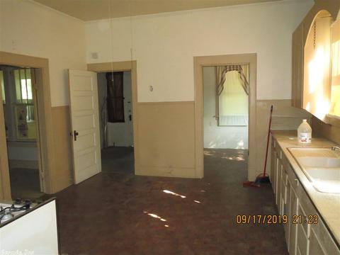604 Bond, Warren, AR 71671 photo 4
