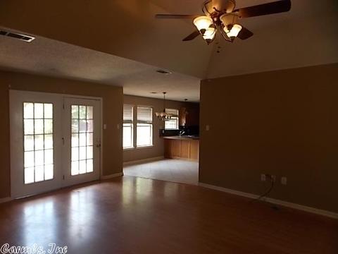 2515 Jayme Cir, Conway, AR 72032 photo 5