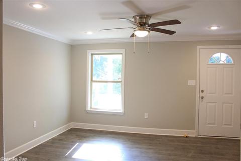 3024 Cedar Park Dr, Bryant, AR 72019 photo 4