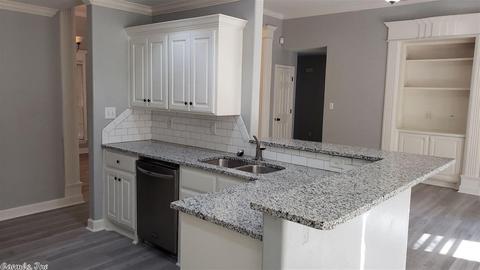 303 Korbin Cv, Benton, AR 72015 photo 6