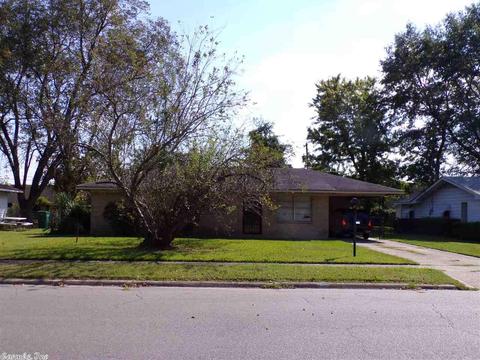 1604 Belmoor Dr, Pine Bluff, AR 71601 photo 1