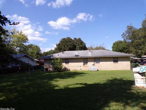 1604 Belmoor Dr, Pine Bluff, AR 71601 photo 2