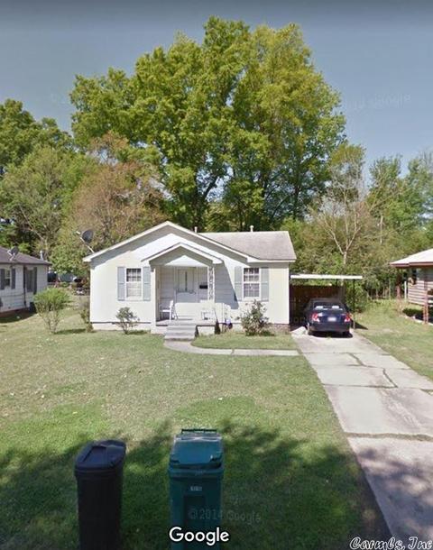 2208 S Maple, Pine Bluff, AR 71601 photo 1