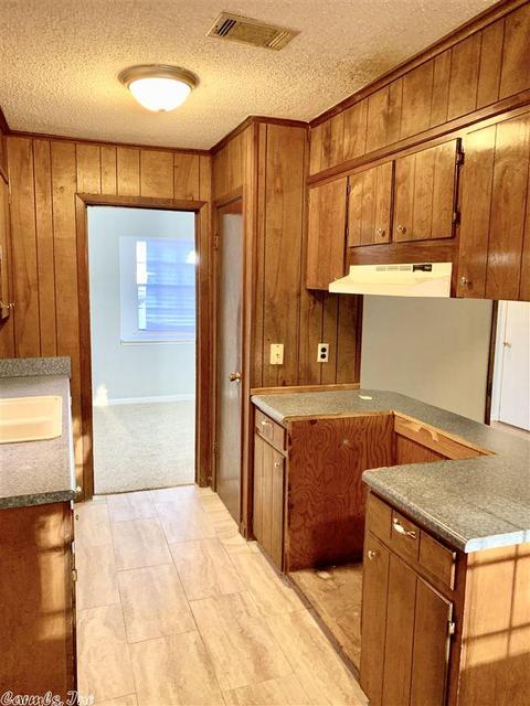 2704 S Taft St, Pine Bluff, AR 71601 photo 9