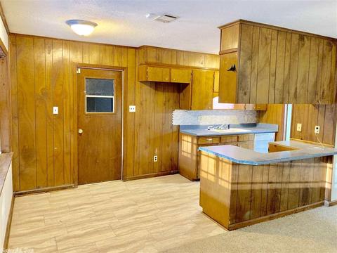 2704 S Taft St, Pine Bluff, AR 71601 photo 7