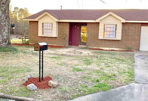 2704 S Taft St, Pine Bluff, AR 71601 photo 1