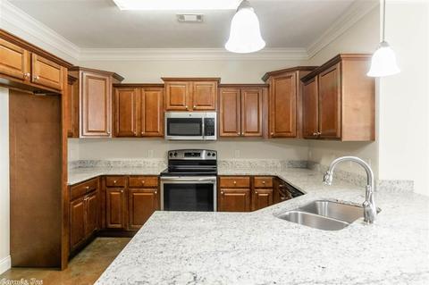 2015 Cross St, Conway, AR 72034 photo 10