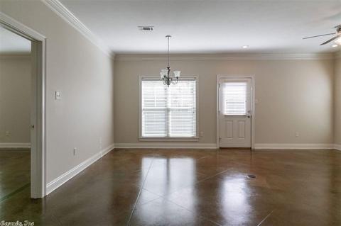2015 Cross St, Conway, AR 72034 photo 7