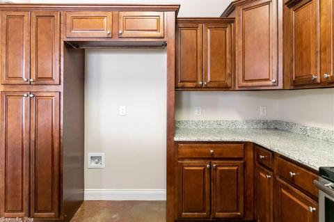 2015 Cross St, Conway, AR 72034 photo 13