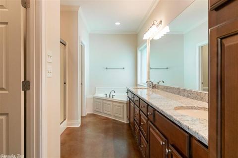 2015 Cross St, Conway, AR 72034 photo 17