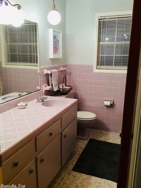 1127 Mitchell, Conway, AR 72034 photo 9