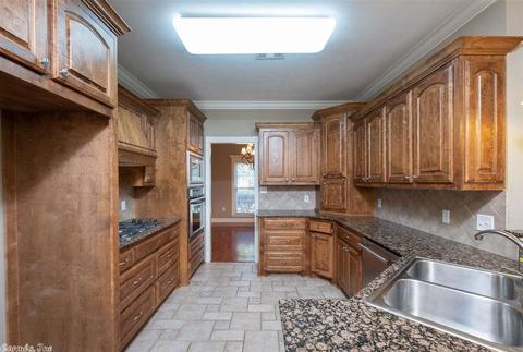 5913 Westminster, Benton, AR 72019 photo 9