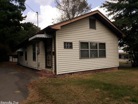 804 E Page St, Malvern, AR 72104 photo 2