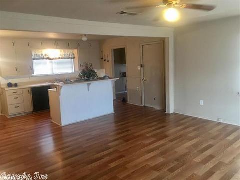 501 Rhode Is, Beebe, AR 72012 photo 2