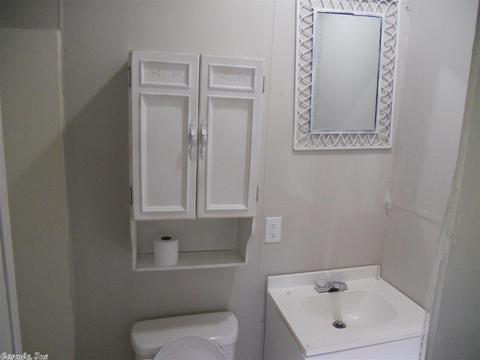 1806 S Linden St, Pine Bluff, AR 71603 photo 7