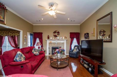 906 Queens Ct, Benton, AR 72019 photo 6