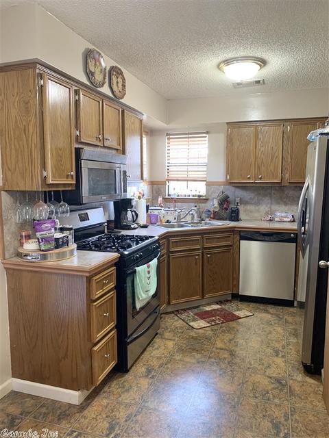 914 Cole, Benton, AR 72015 photo 9