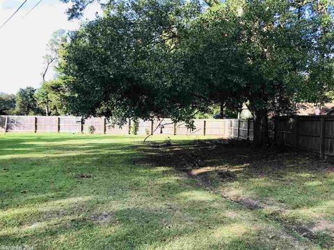 203 E Willis St, Monticello, AR 71655 photo 5