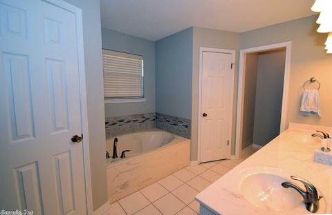 874 Heather, Conway, AR 72034 photo 22