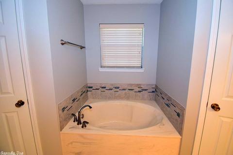 874 Heather, Conway, AR 72034 photo 23