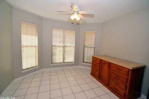 874 Heather, Conway, AR 72034 photo 12
