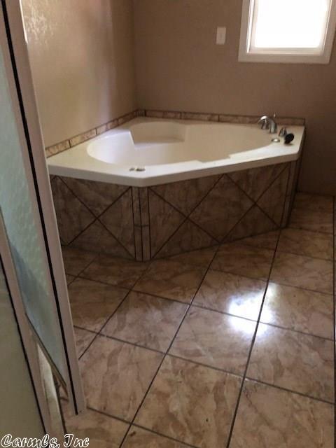614 W 7th St, Rector, AR 72461 photo 4