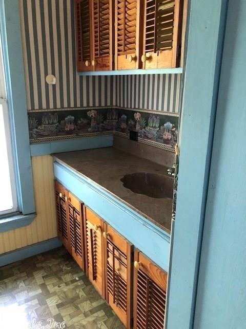 614 W 7th St, Rector, AR 72461 photo 6