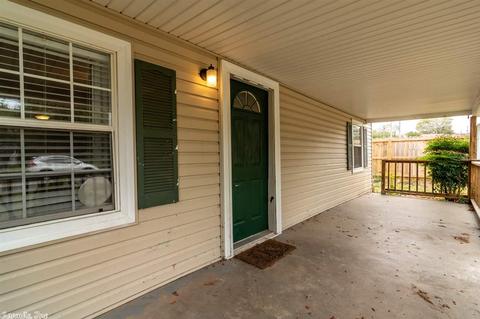 314 W Walnut St, Benton, AR 72015 photo 4