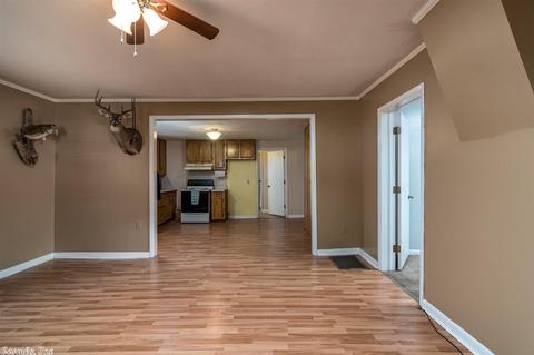314 W Walnut St, Benton, AR 72015 photo 5